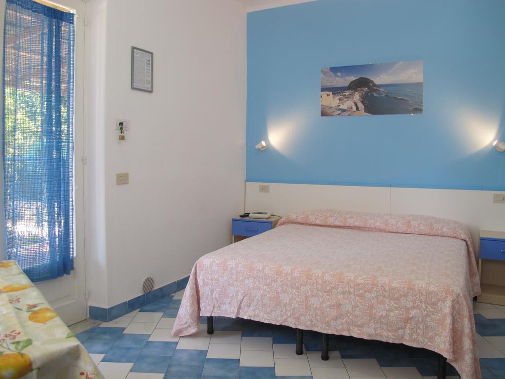 Forio di Ischia Aparthotel Villa Marinu المظهر الخارجي الصورة